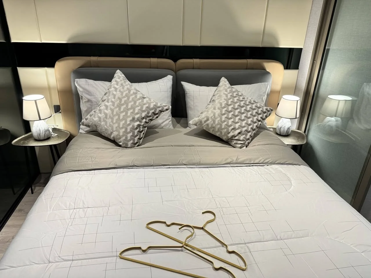 1 Bedroom condo in Rhythm Ekkamai Estate