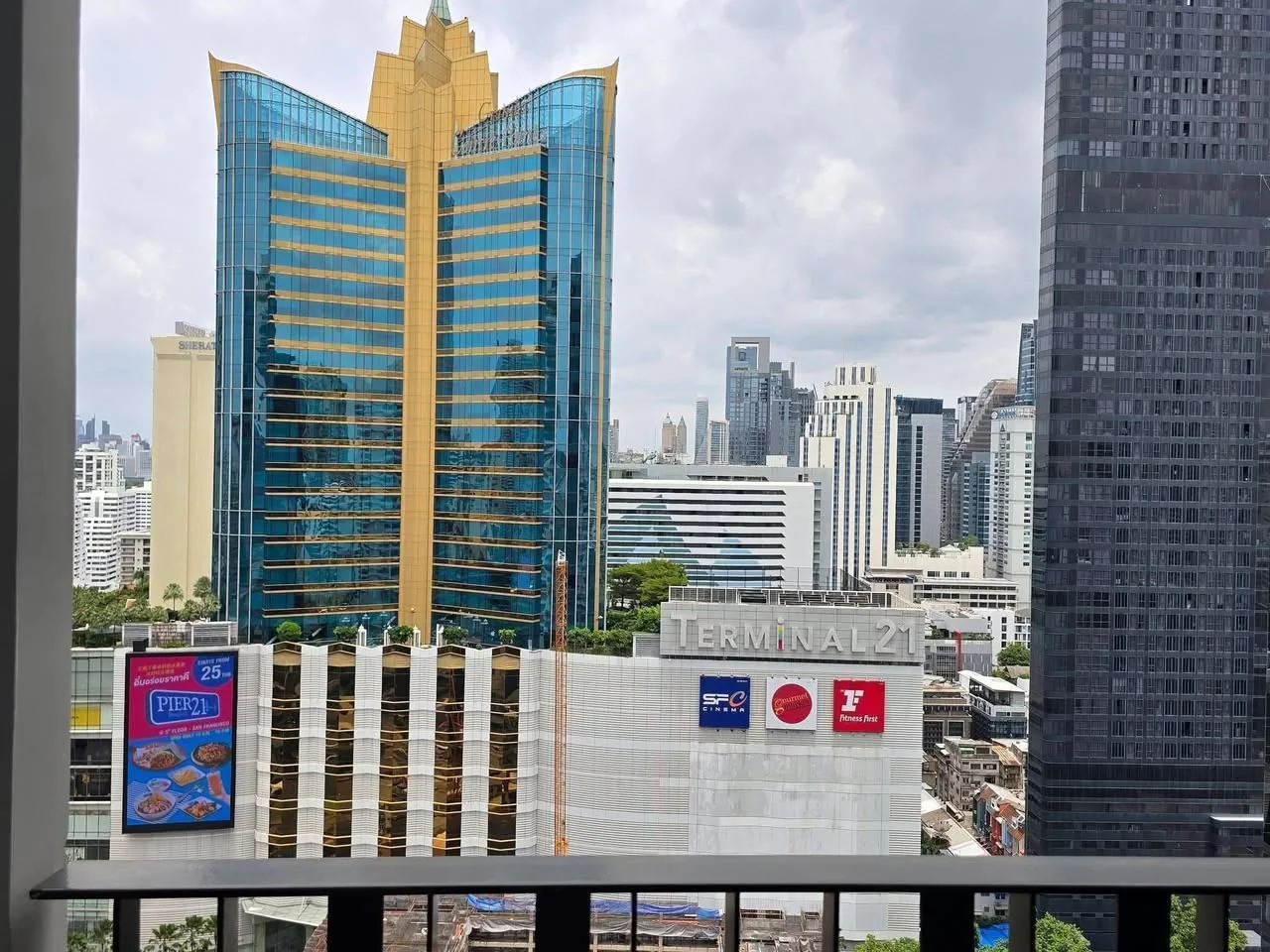 2 Bedroom condo in MUNIQ Sukhumvit 23