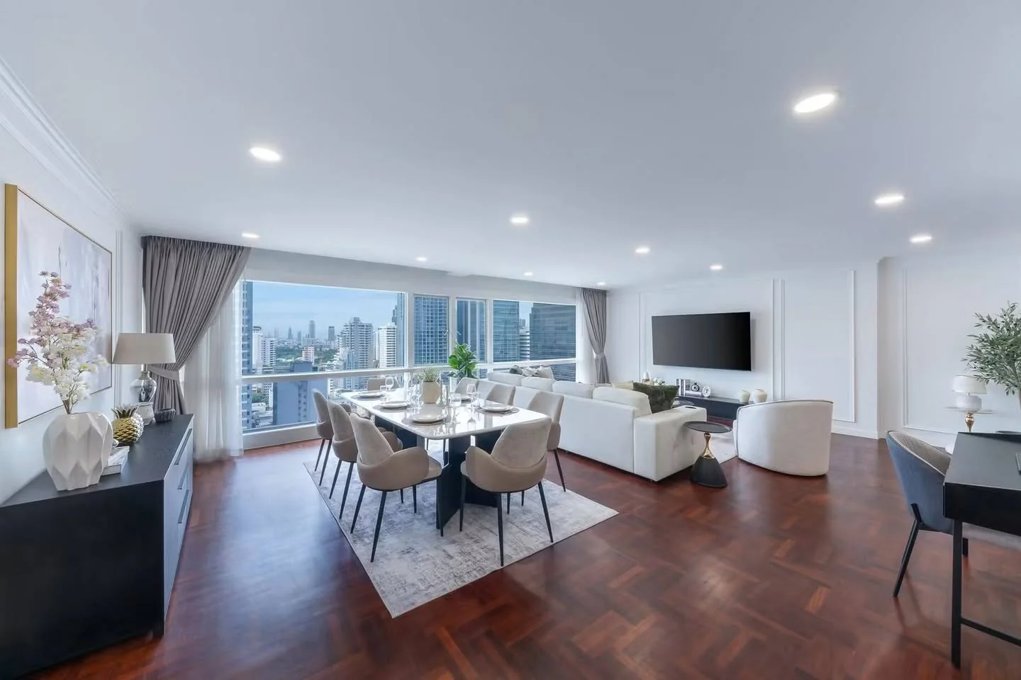3 Bedroom condo in Sukhumvit Suite