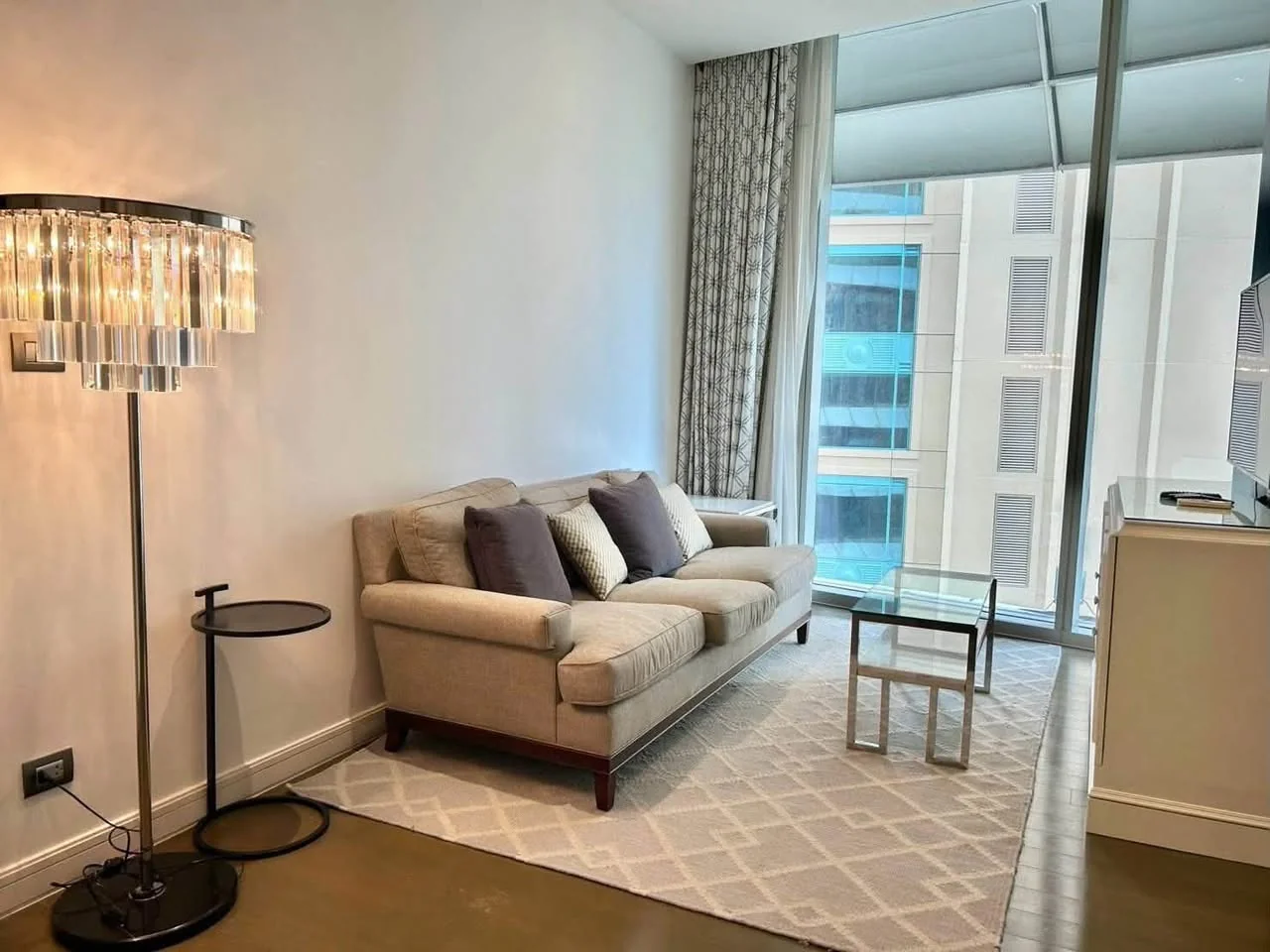1 Bedroom condo in Magnolias Ratchadamri Boulevard