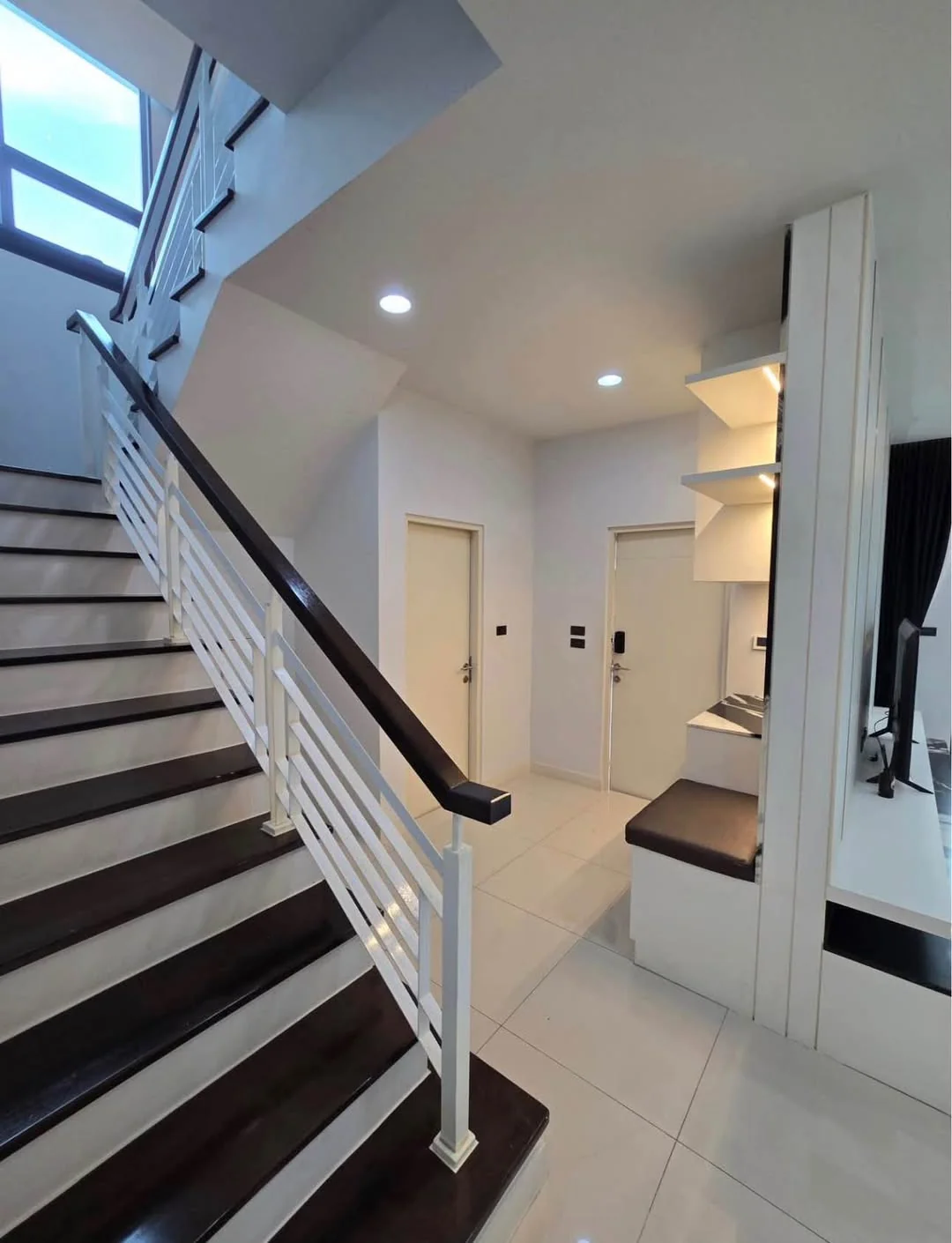 3 Bedroom condo in Setthasiri-Krungthep Kreetha 2