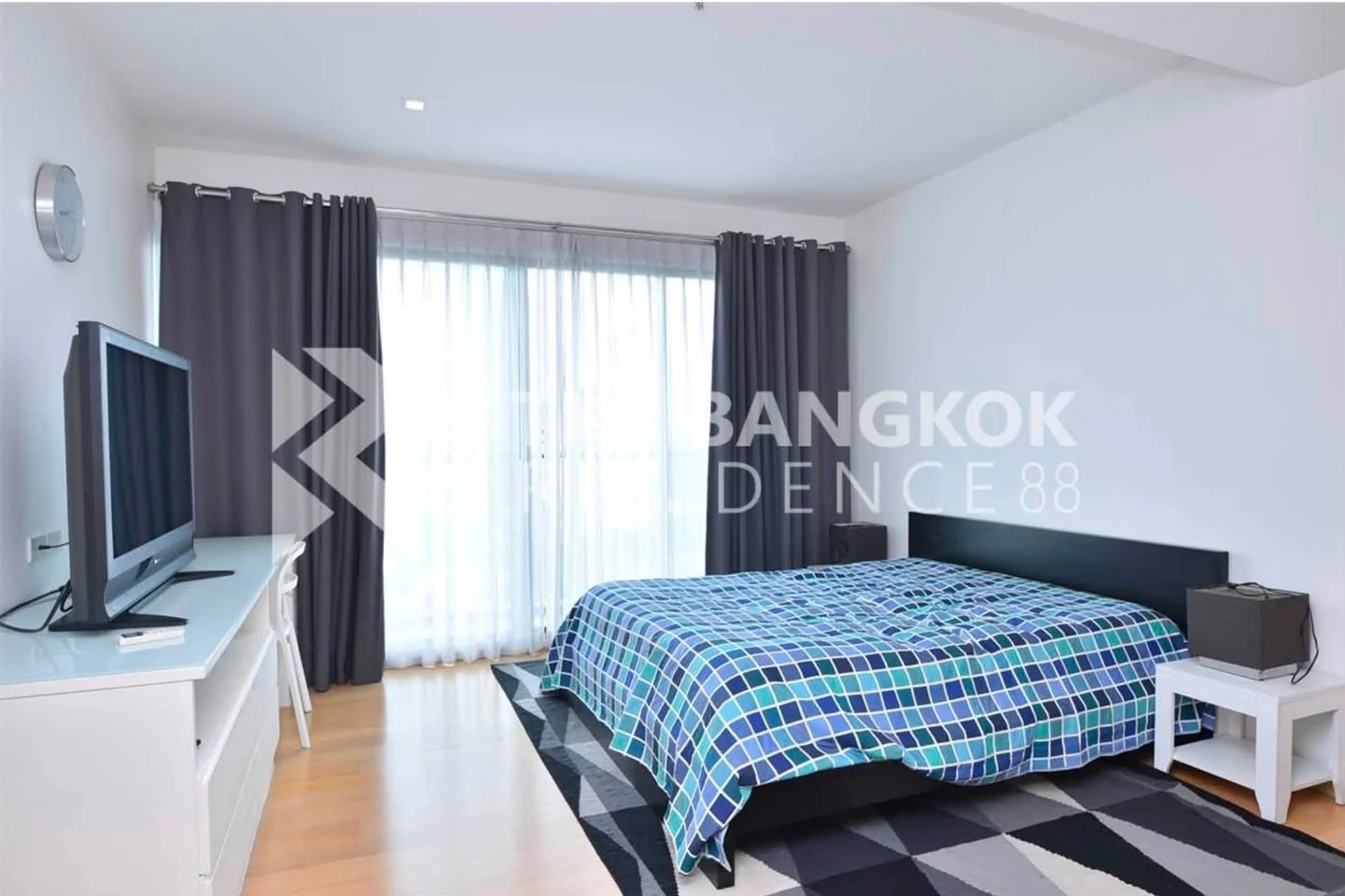 1 Bedroom condo in Noble Reflex