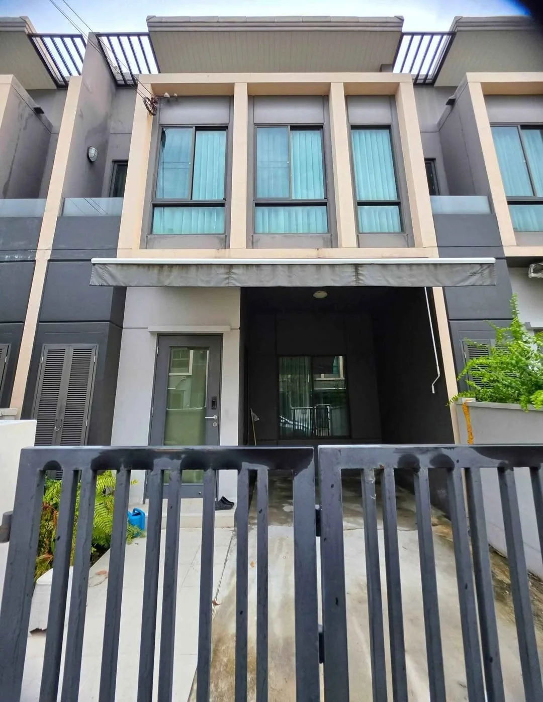 3 Bedroom condo in MeStyle @ Sukhumvit-Bangna
