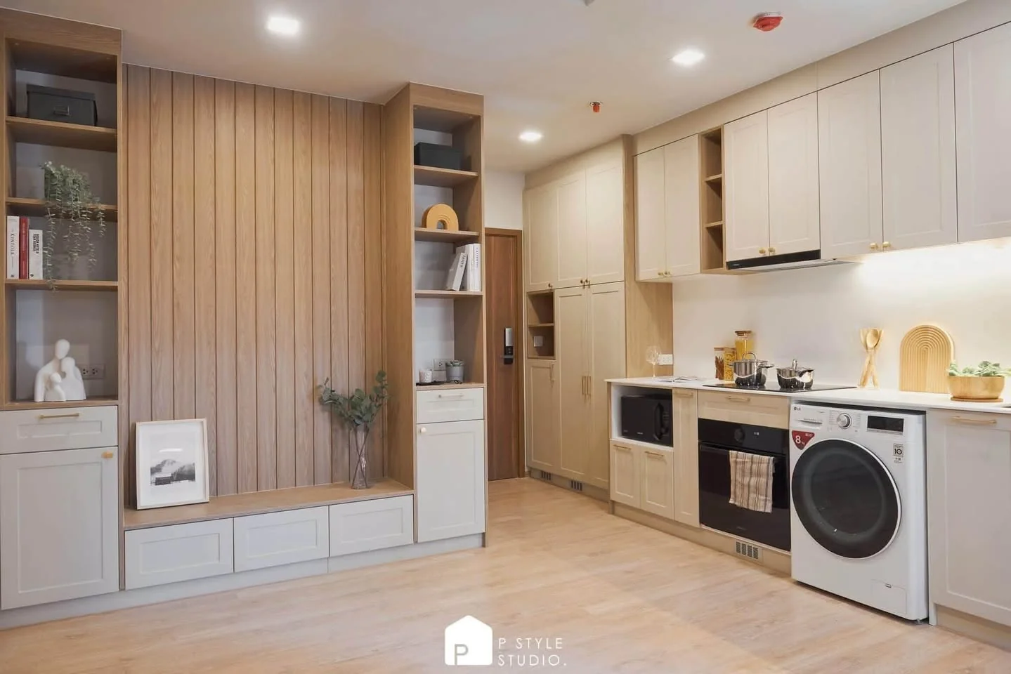 1 Bedroom condo in Metris Pattanakarn-Ekkamai