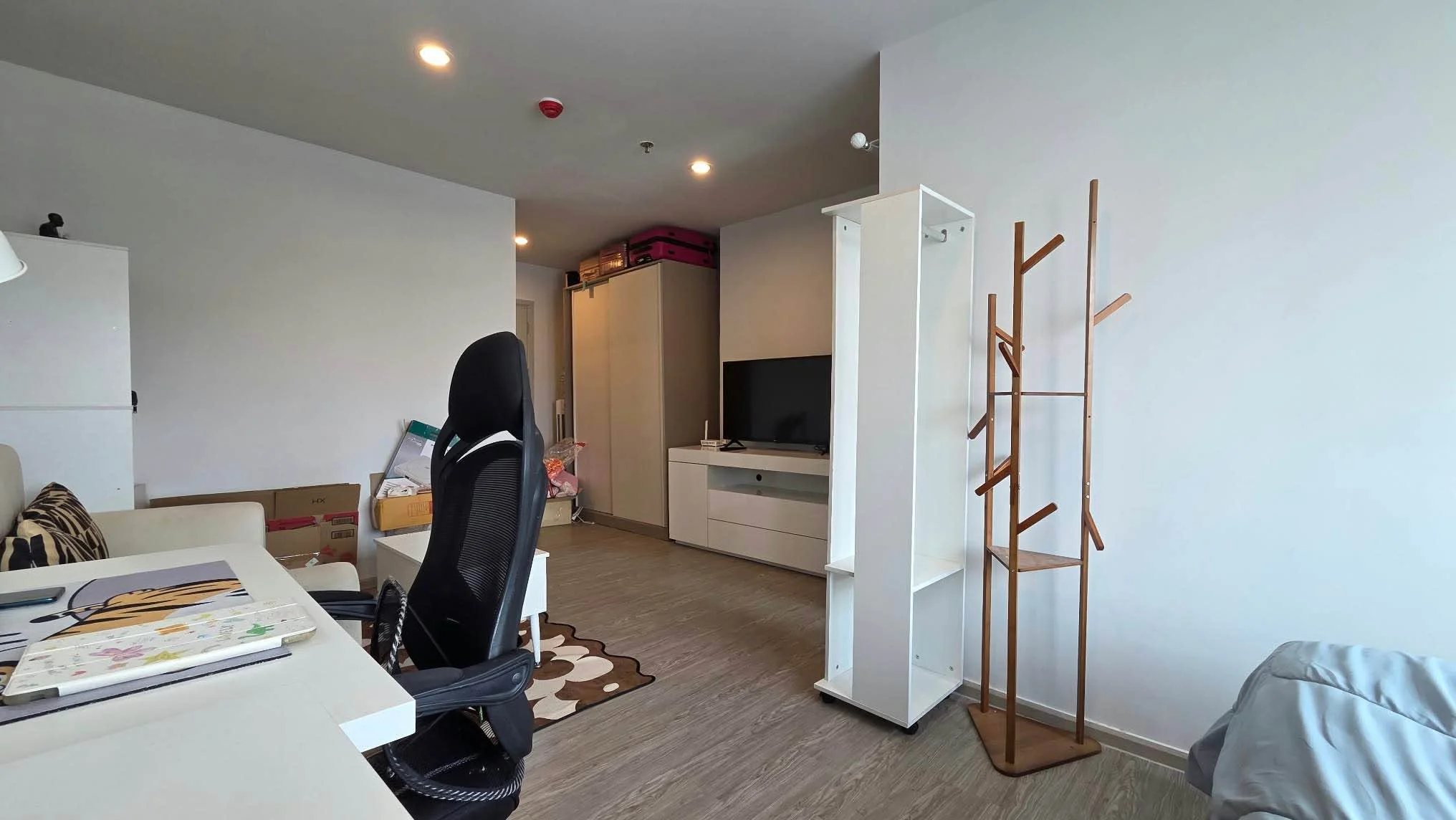 Studio condo in Regent Home Bangna