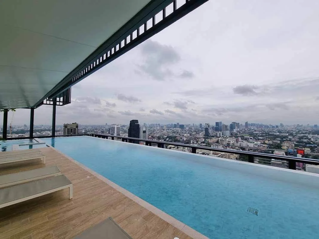 1 Bedroom condo in XT Phayathai