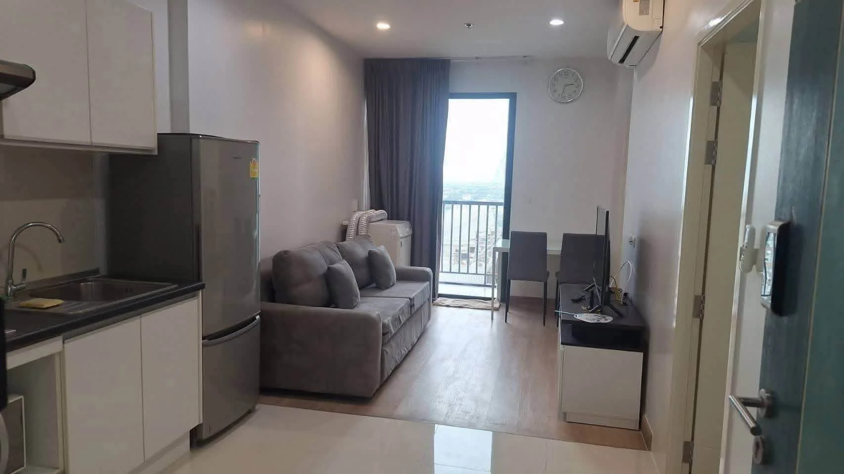 2 Bedroom condo in Astro Chaeng Wattana