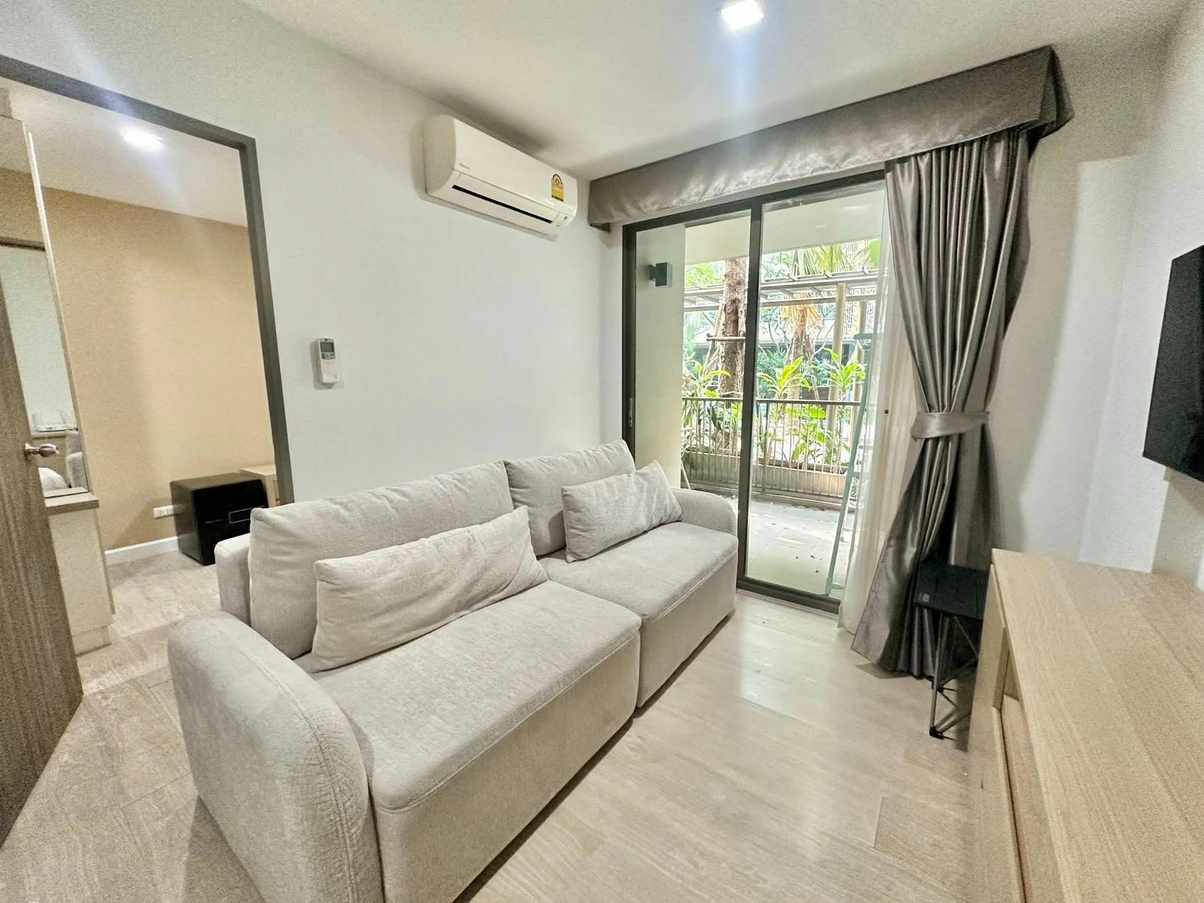 1 Bedroom condo in Metro Luxe Ratchada