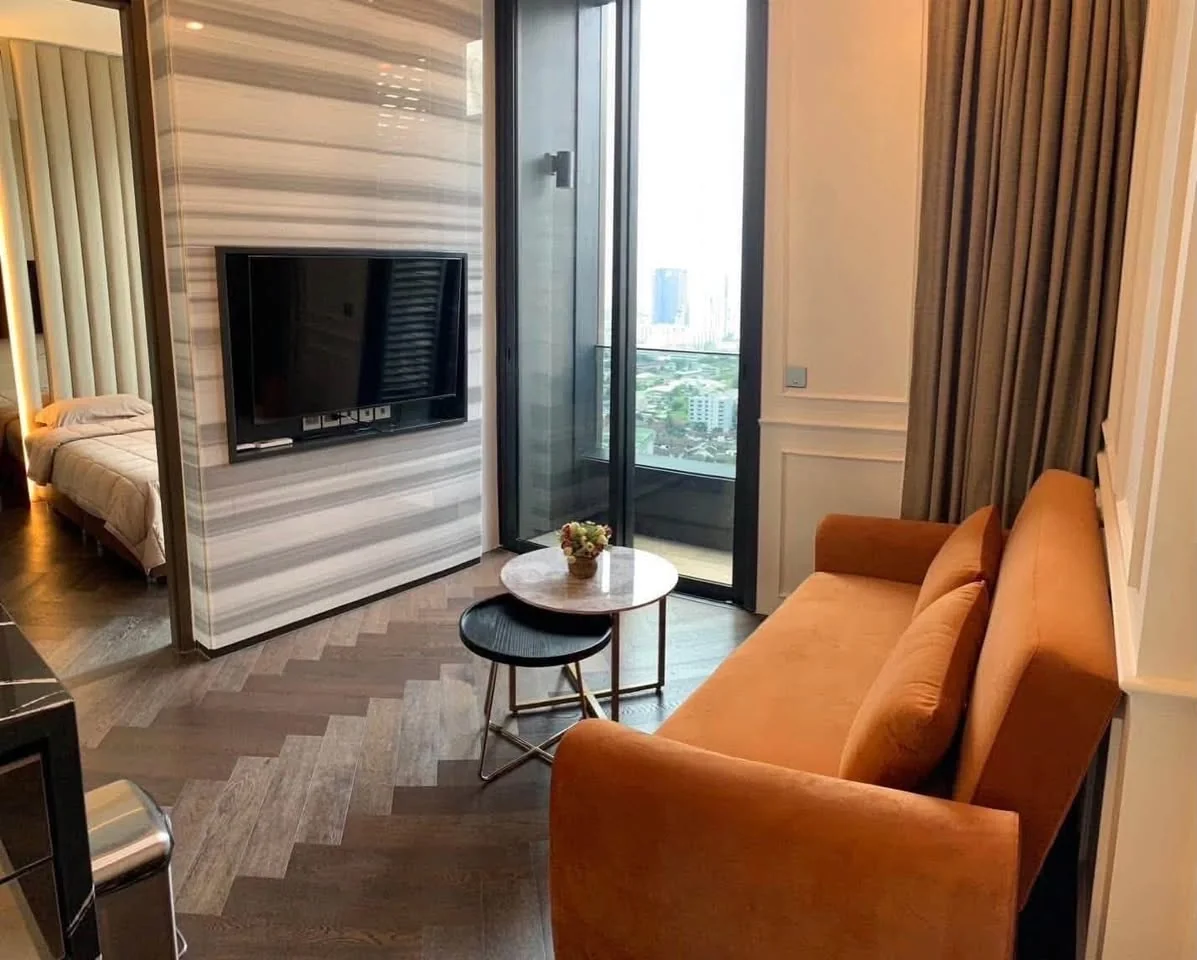 1 Bedroom condo in The Esse Sukhumvit 36