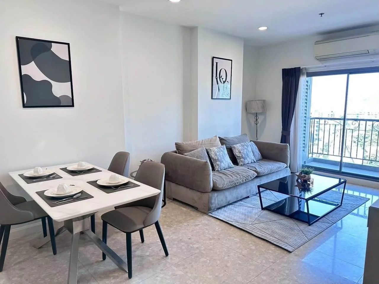 2 Bedroom condo in The Crest Sukhumvit 34
