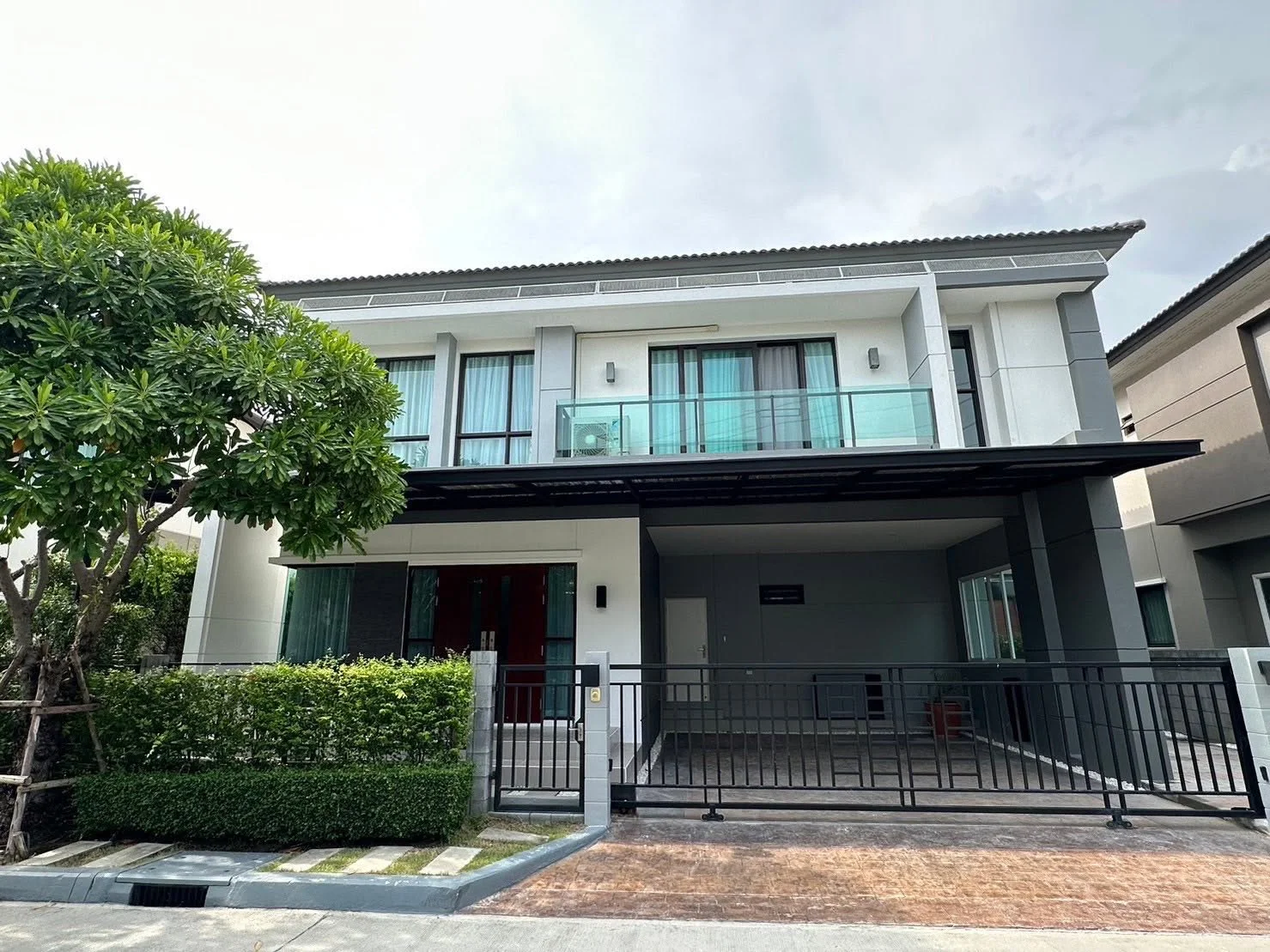 4 Bedroom condo in The City Bangna-KM.7