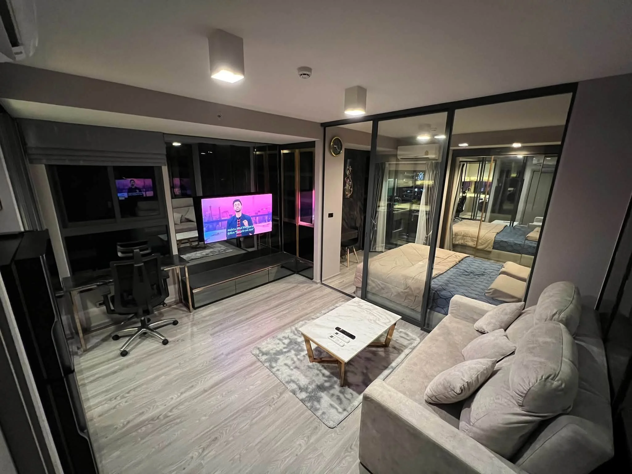 1 Bedroom condo in IDEO Sathorn-Wongwian Yai