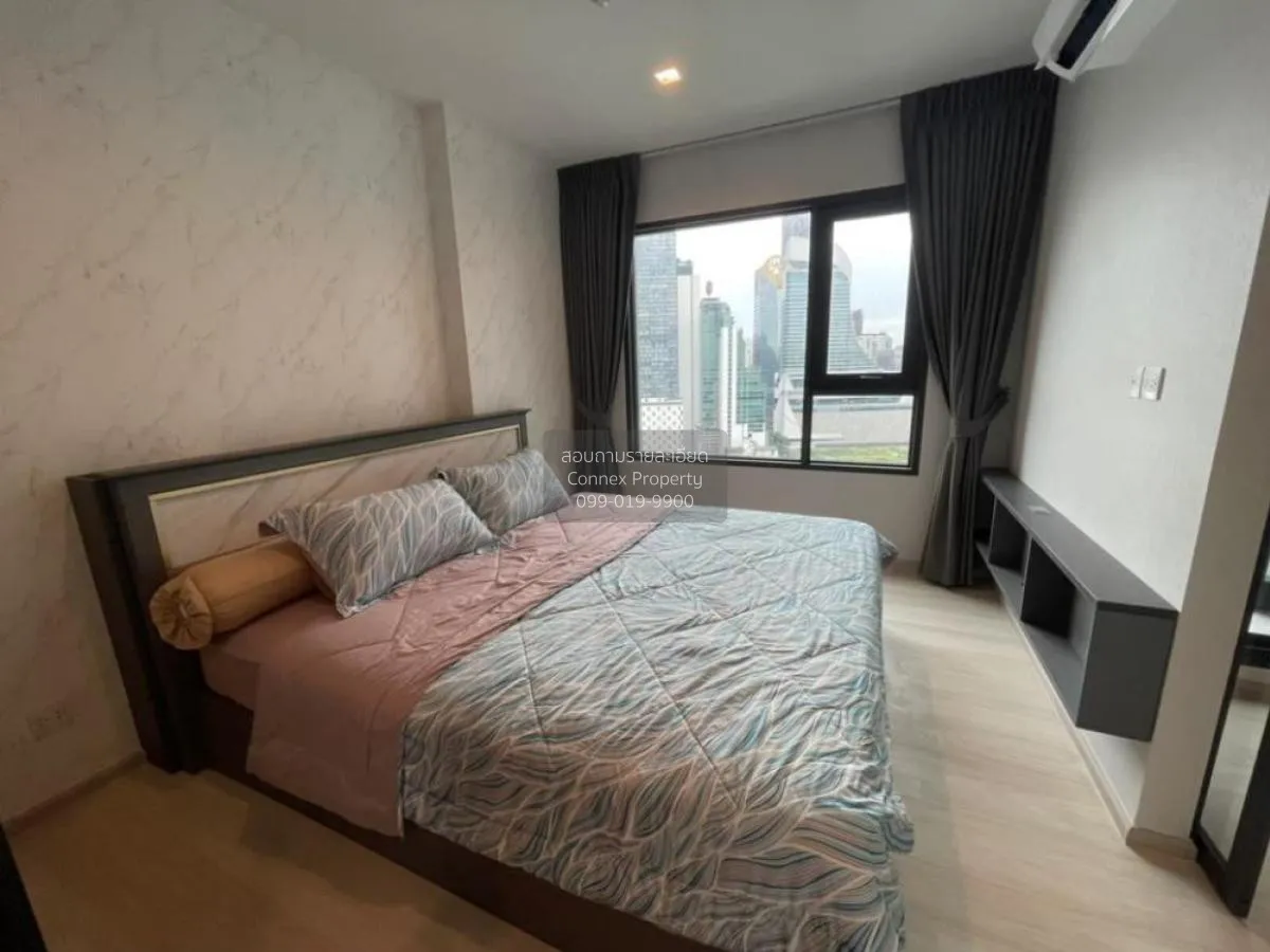1 Bedroom condo in Life One Wireless