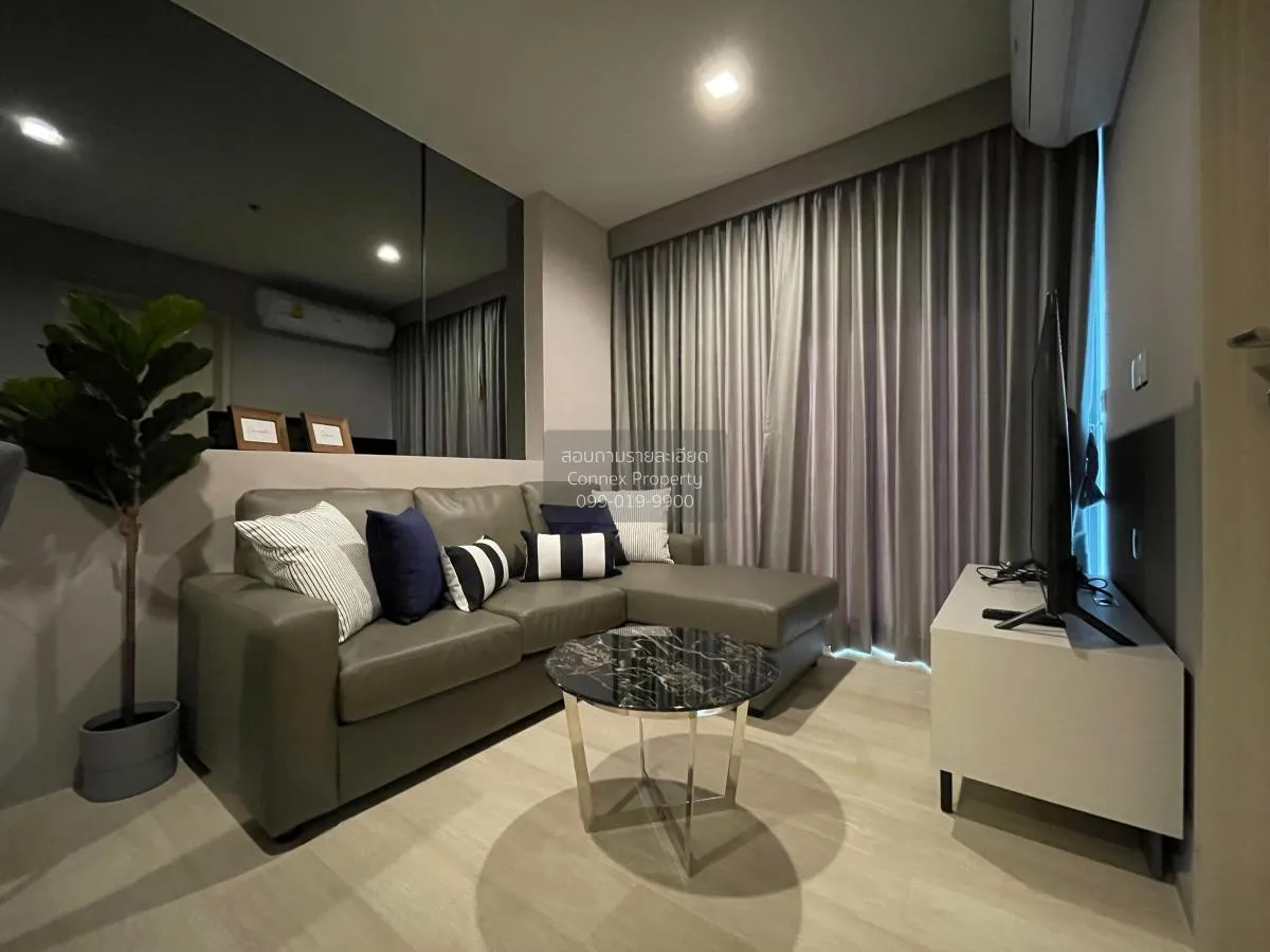 2 Bedroom condo in Life One Wireless
