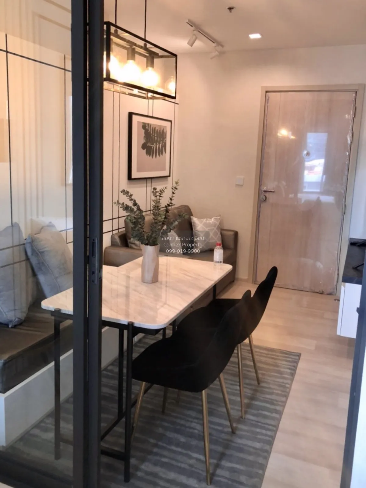 1 Bedroom condo in Life One Wireless