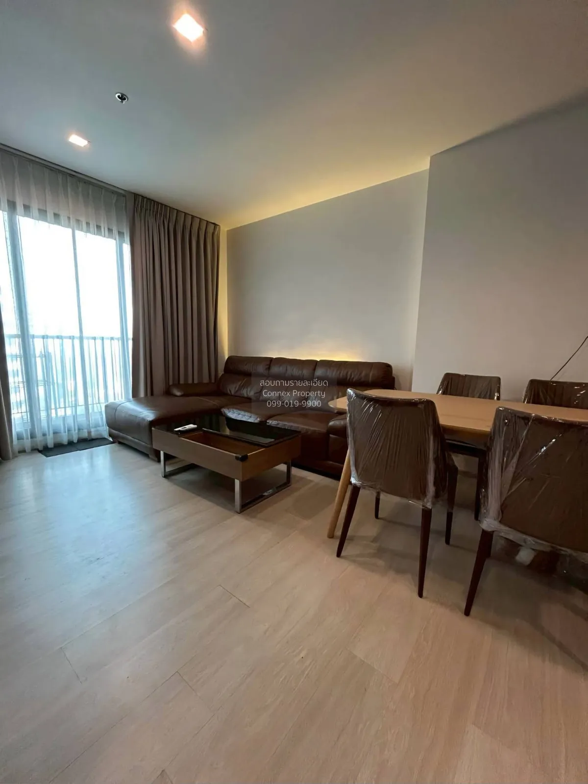 2 Bedroom condo in Life One Wireless