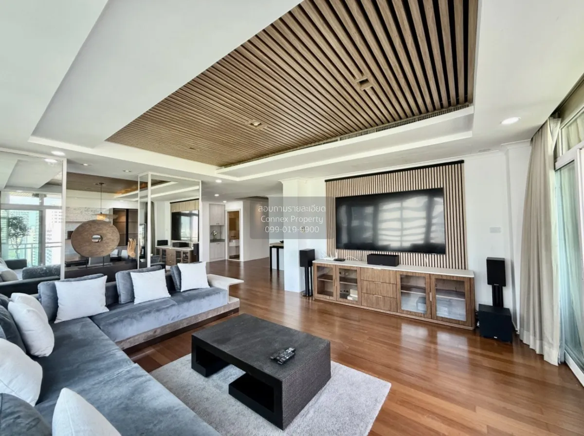 4 Bedroom condo in Baan Ratchadamri