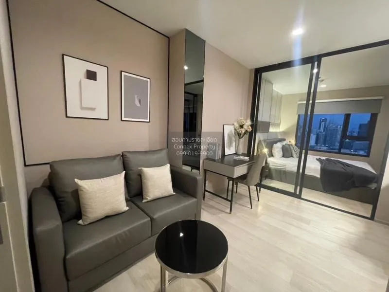1 Bedroom condo in Life One Wireless