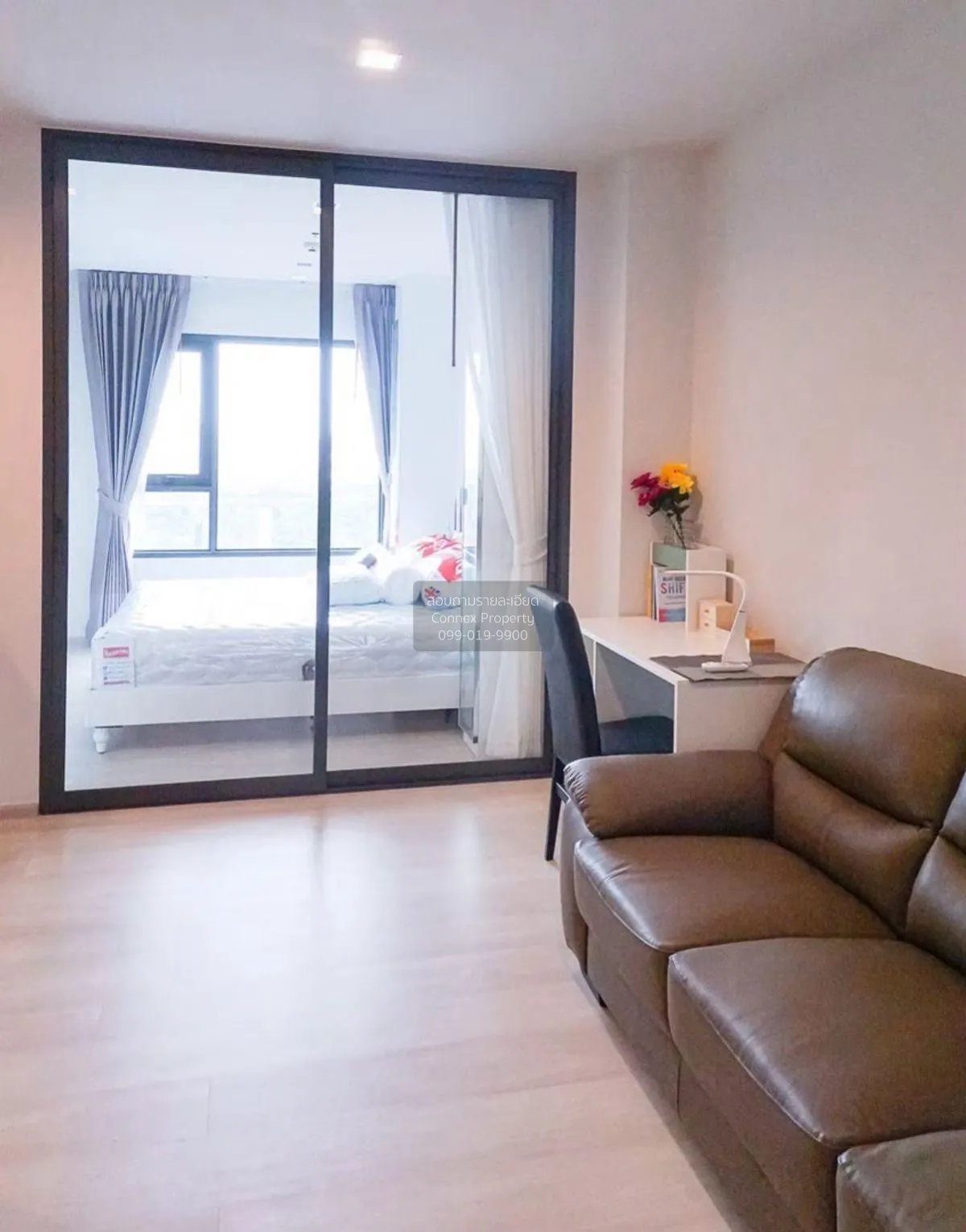 1 Bedroom condo in Life One Wireless