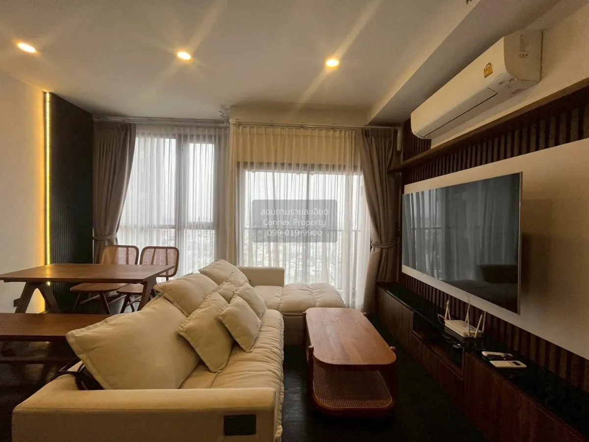 2 Bedroom condo in Park Origin Thonglor