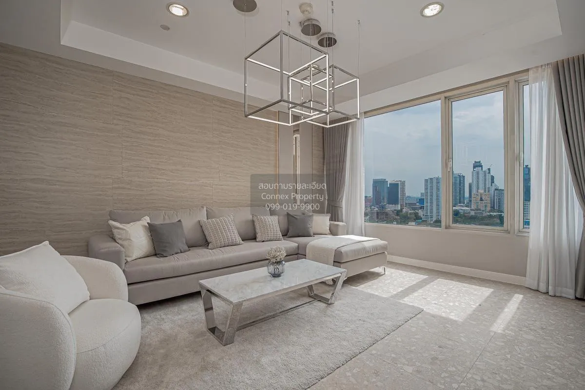 3 Bedroom condo in Hampton Thonglor 10