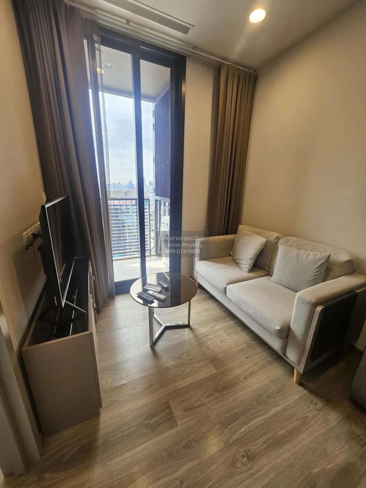 1 Bedroom condo in Oka Haus Sukhumvit 36