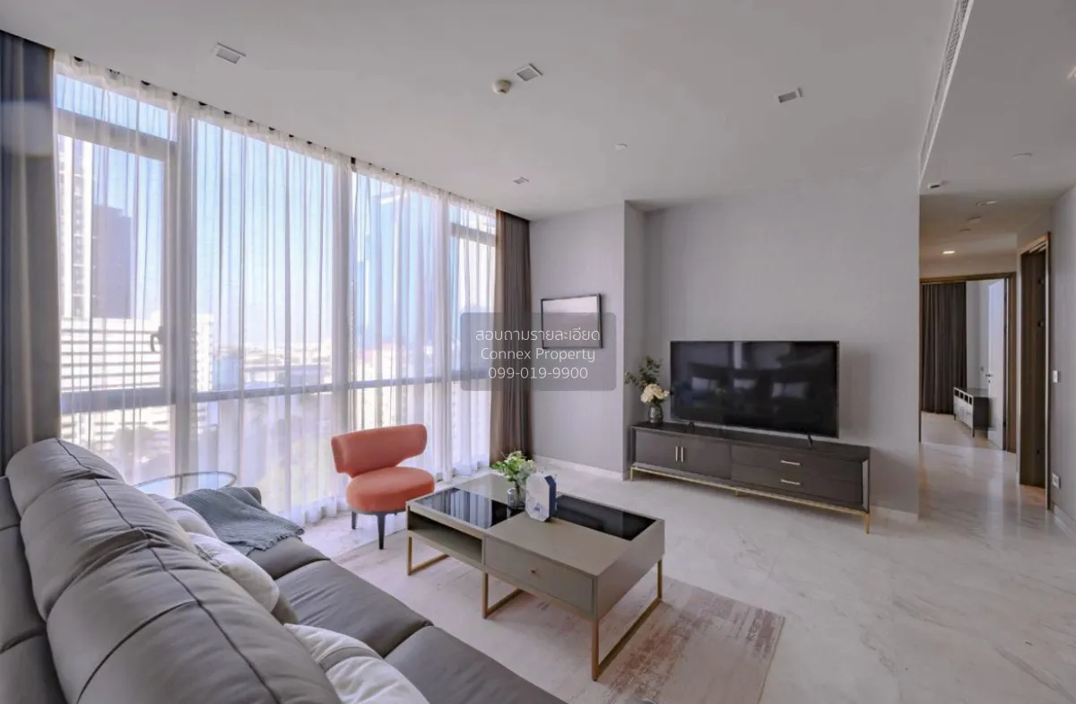 2 Bedroom condo in The Monument Thonglor