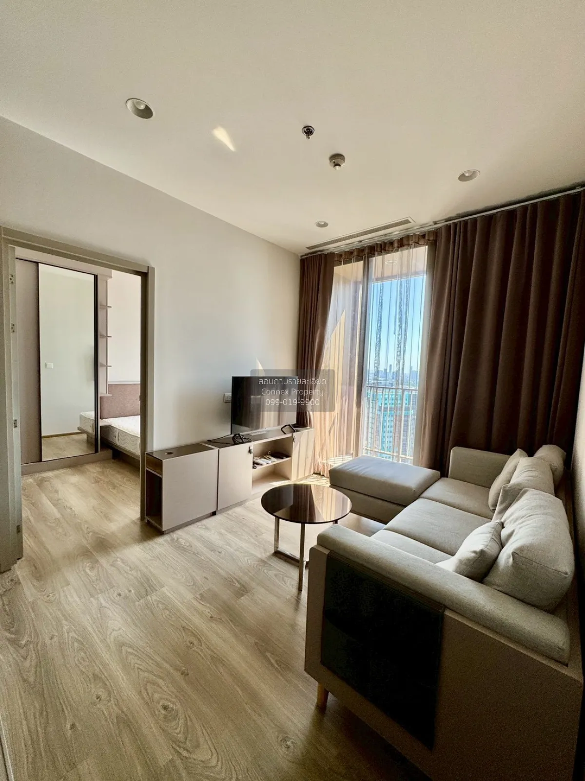 2 Bedroom condo in Oka Haus Sukhumvit 36