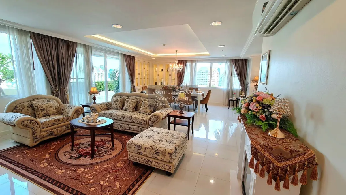 4 Bedroom condo in Piyathip Place