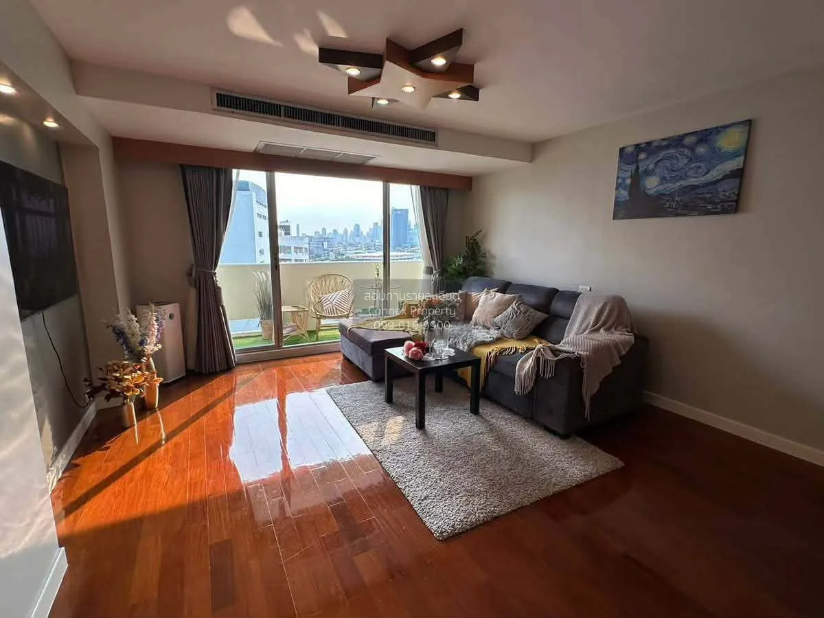 2 Bedroom condo in Baan Sukhumvit
