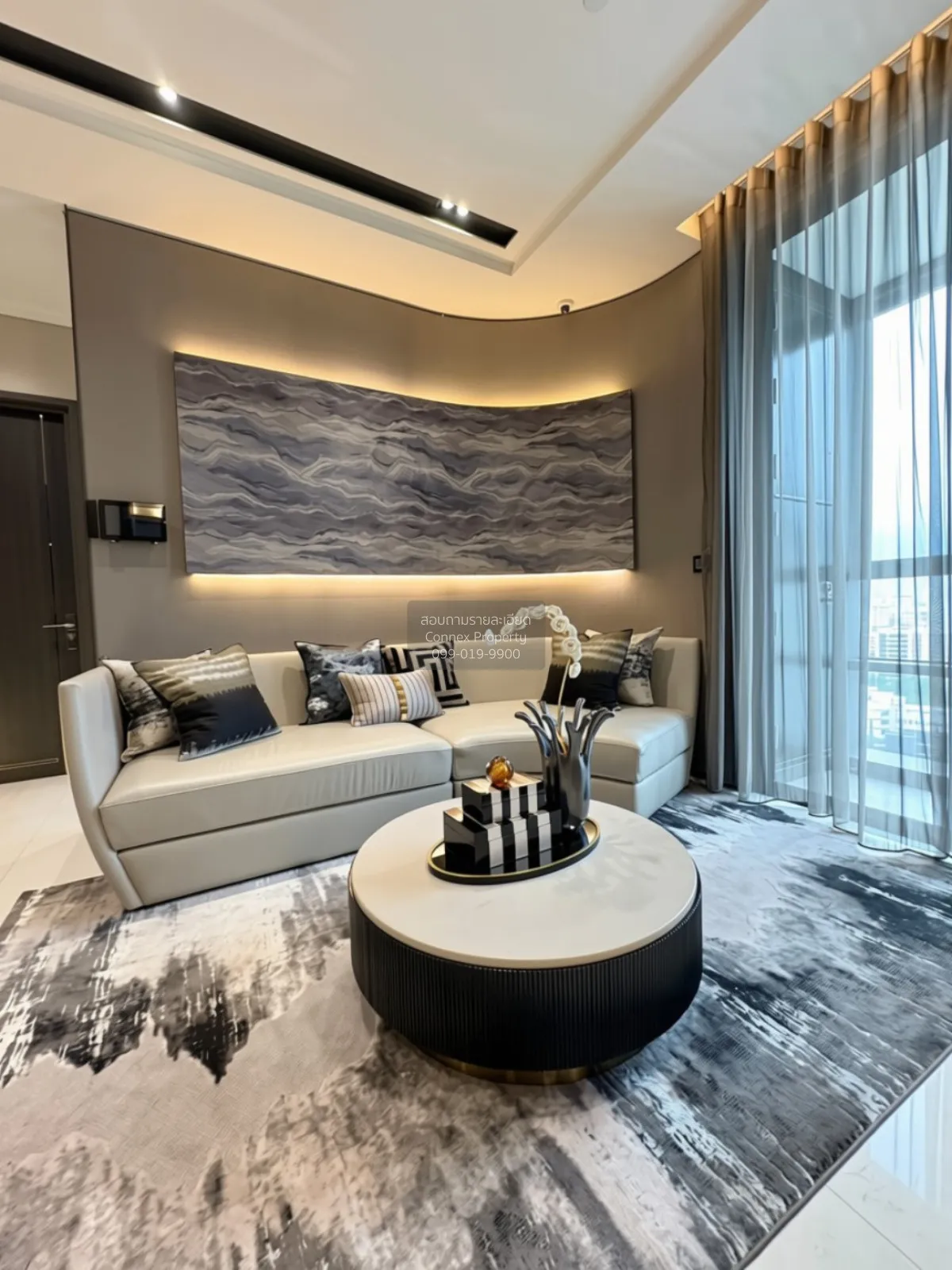2 Bedroom condo in The Bangkok Thonglor