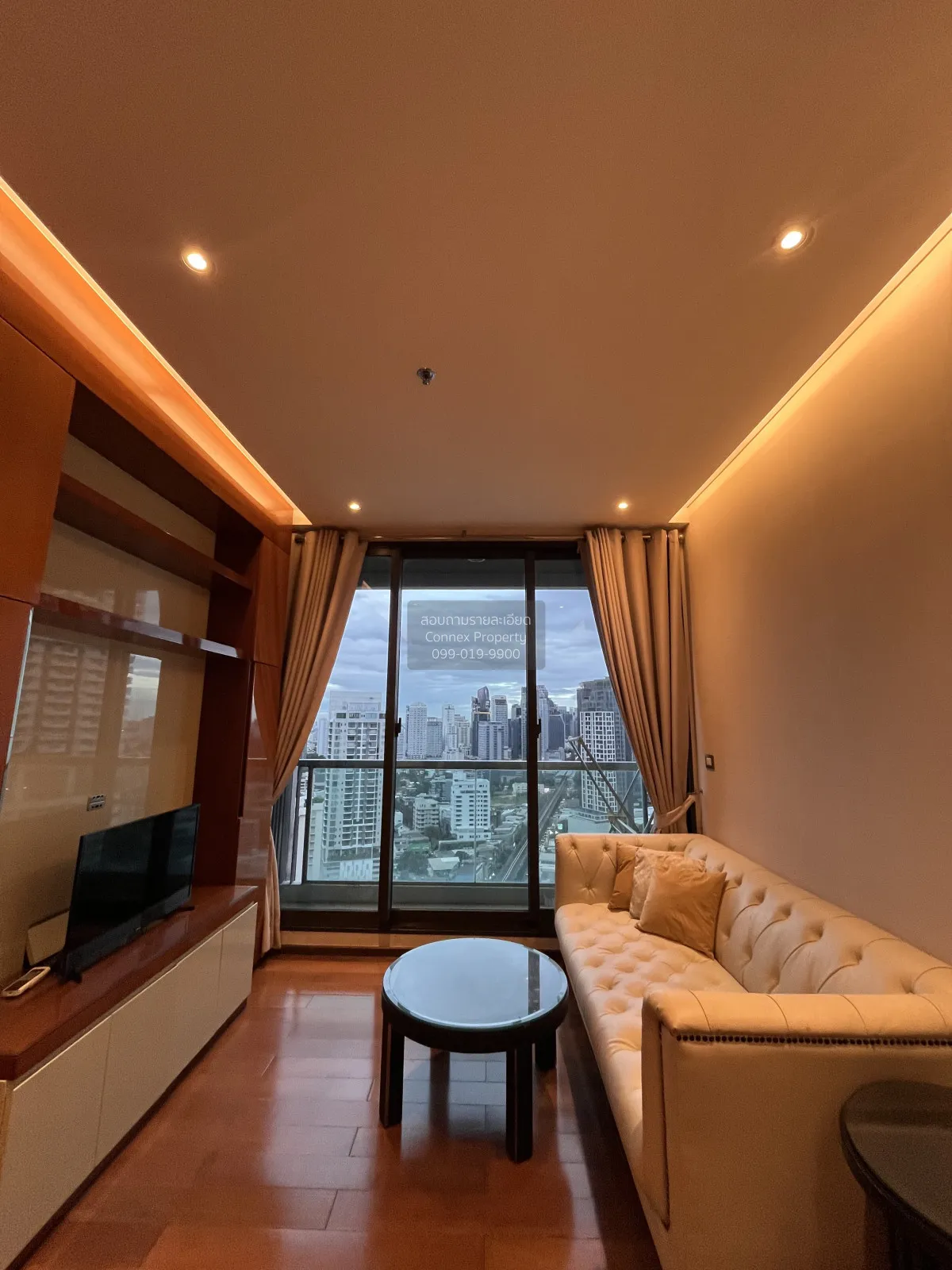 1 Bedroom condo in The Address Sukhumvit 28