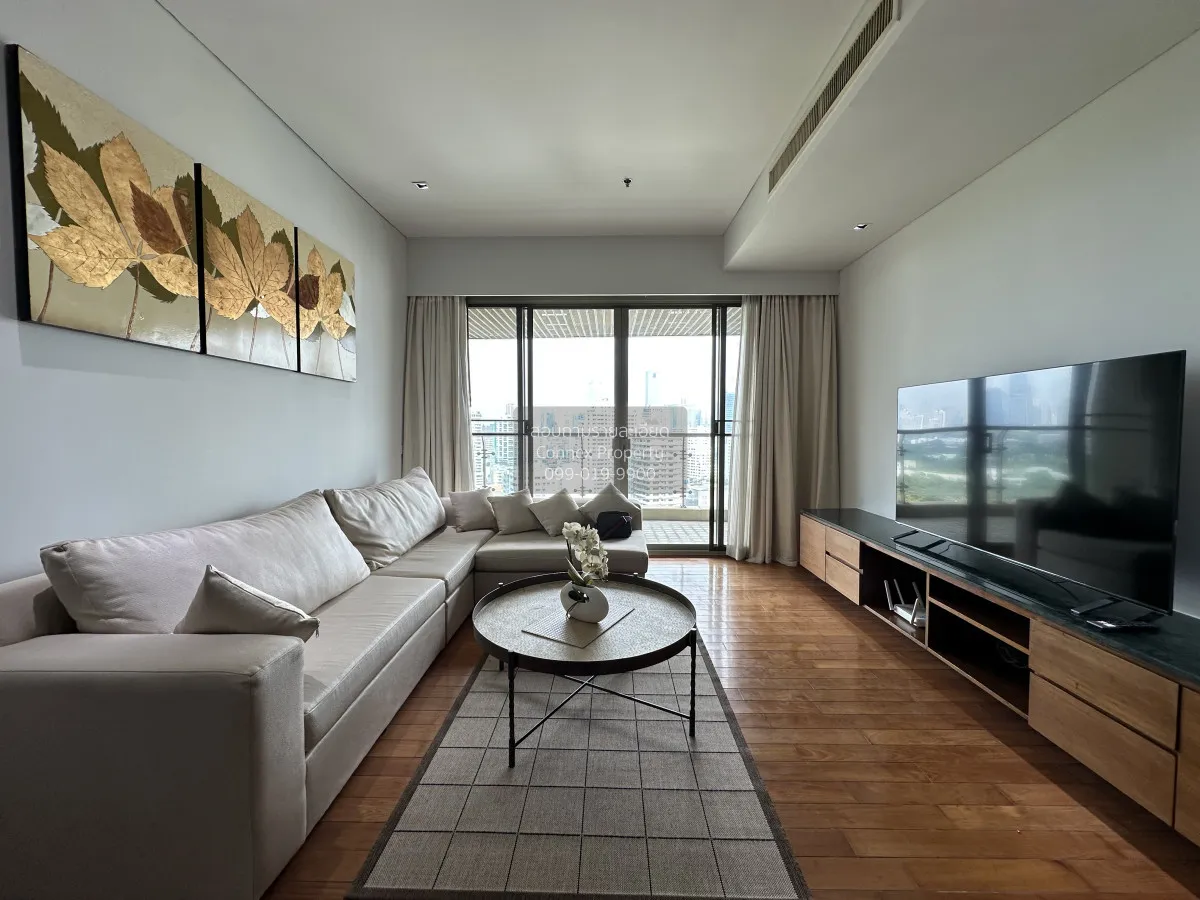 2 Bedroom condo in The Lakes