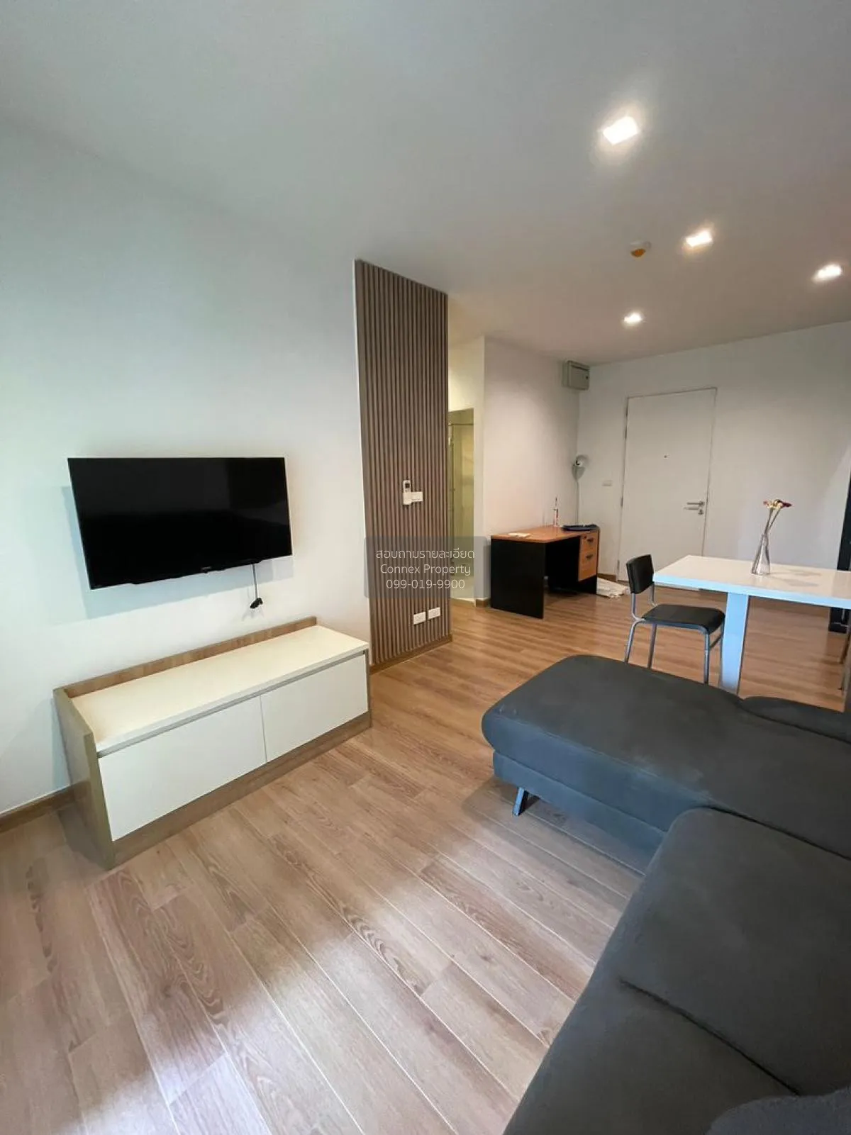 2 Bedroom condo in Condolette Dwell Sukhumvit 26