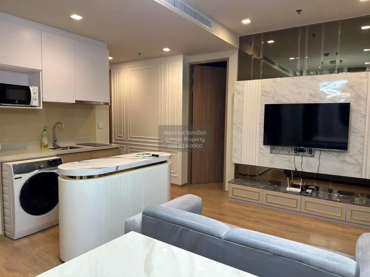 2 Bedroom condo in Noble Around Sukhumvit 33