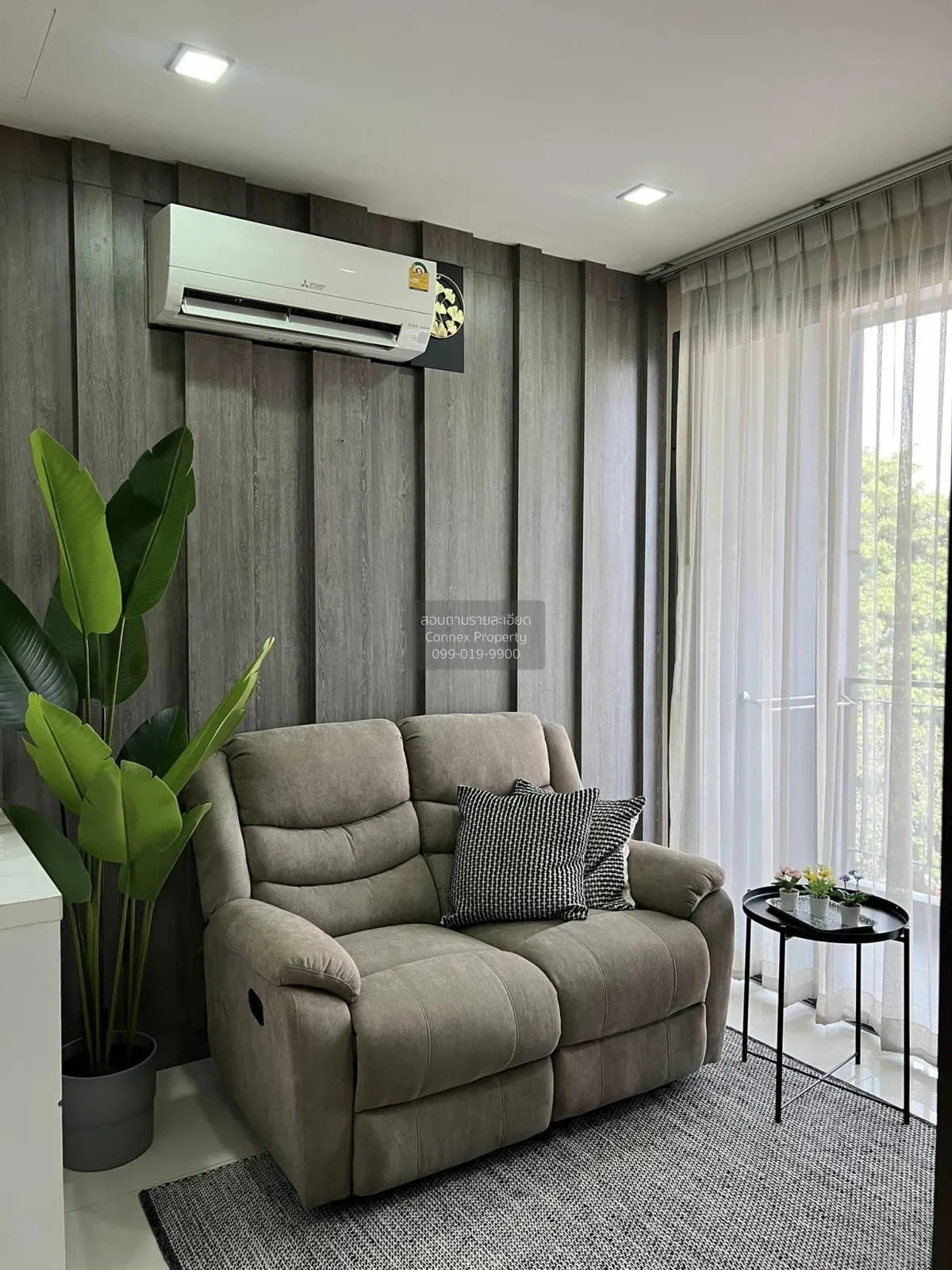 2 Bedroom condo in Trapezo Sukhumvit 16