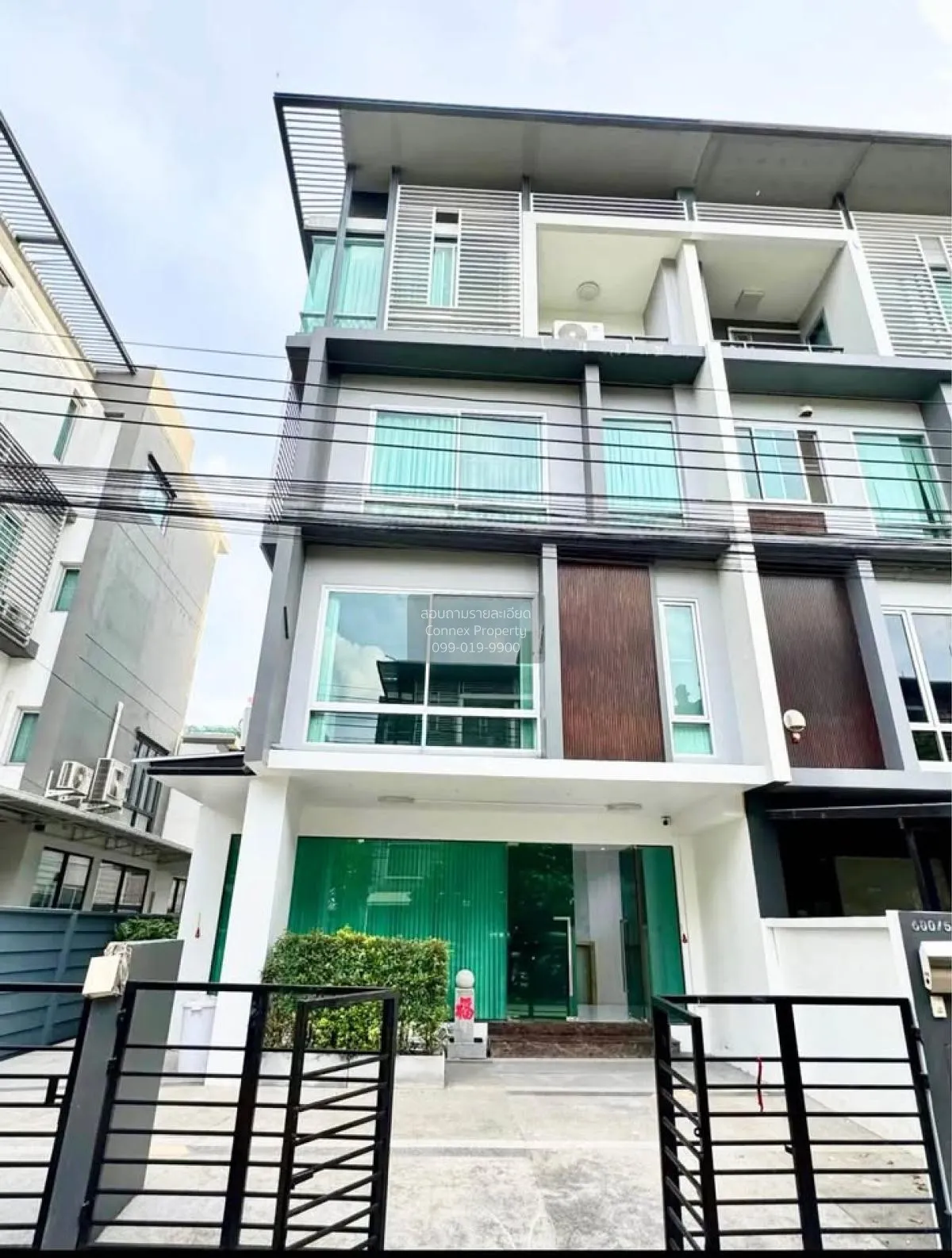4 Bedroom condo in B-Square Rama 9 - Mengjai