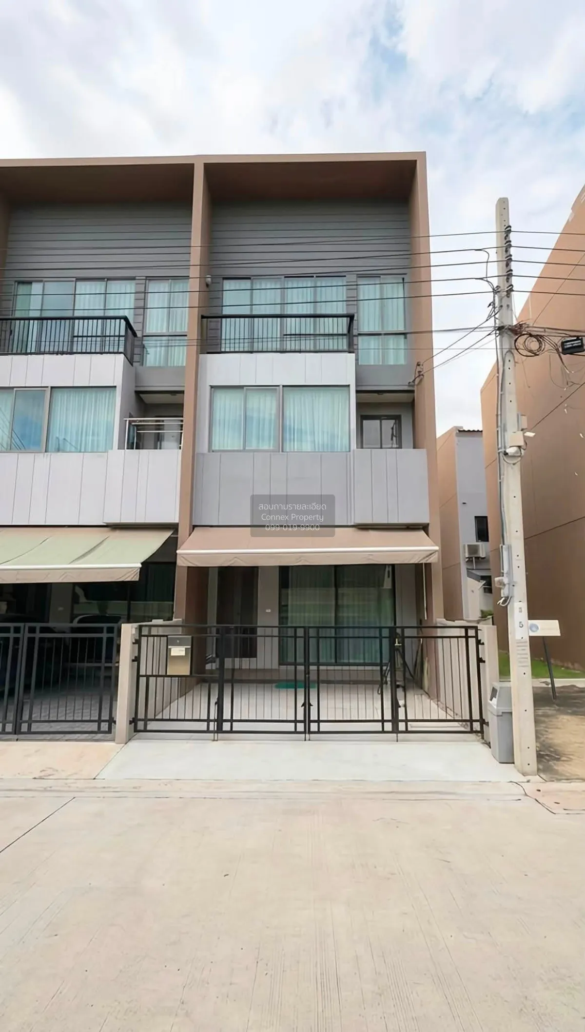 3 Bedroom condo in Baan Klang Muang Rama 9-Krungthep Kreetha