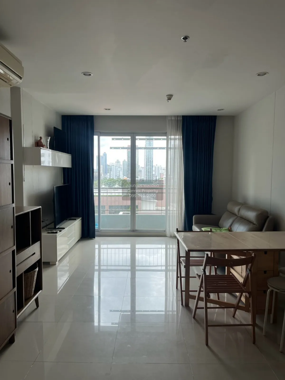 2 Bedroom condo in Circle Condominium