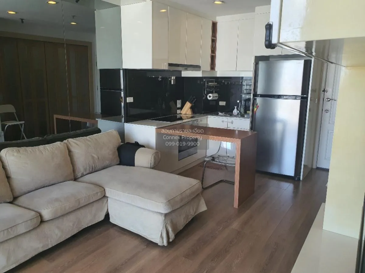 2 Bedroom condo in Sathorn House