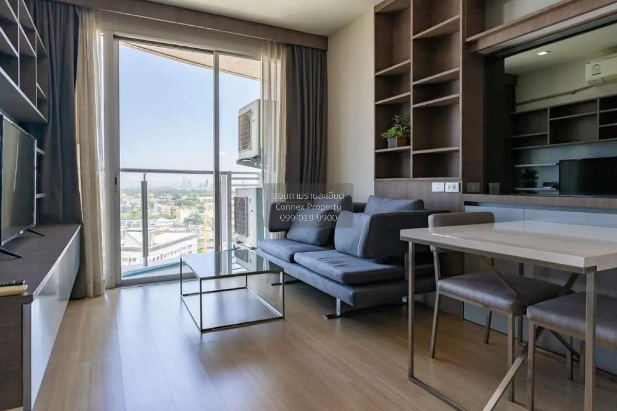 1 Bedroom condo in Sky Walk Residences