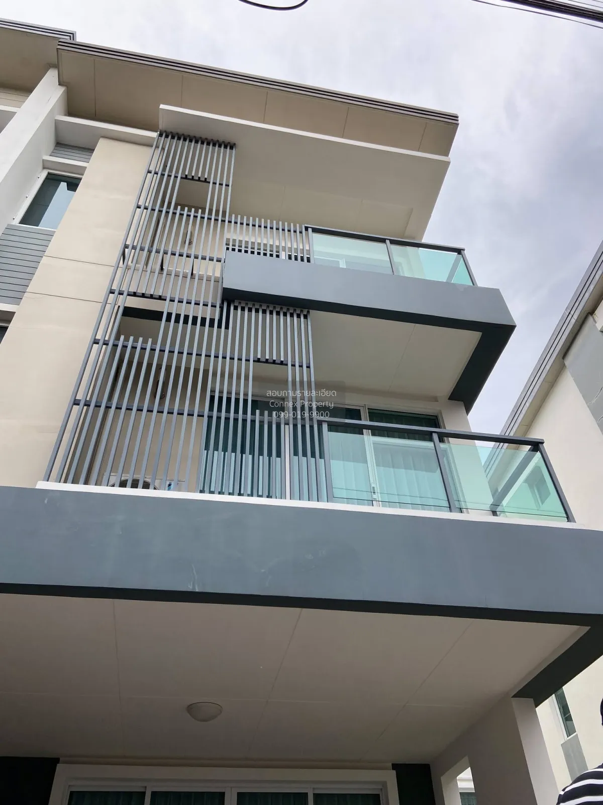 3 Bedroom condo in Town Avenue Srinagarindra