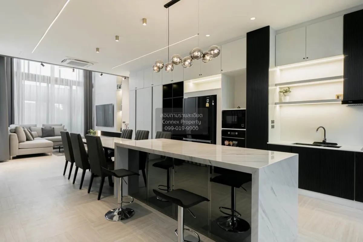 3 Bedroom condo in LUXE 35 Ratchada-Ladprao