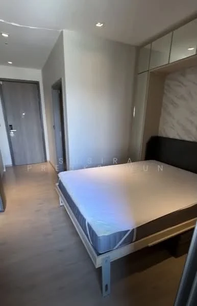 1 Bedroom condo in Whizdom Station Ratchada-Thapra