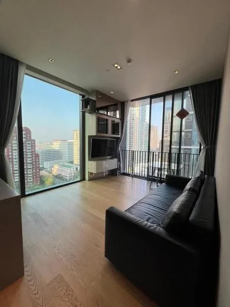 2 Bedroom condo in 28 Chidlom