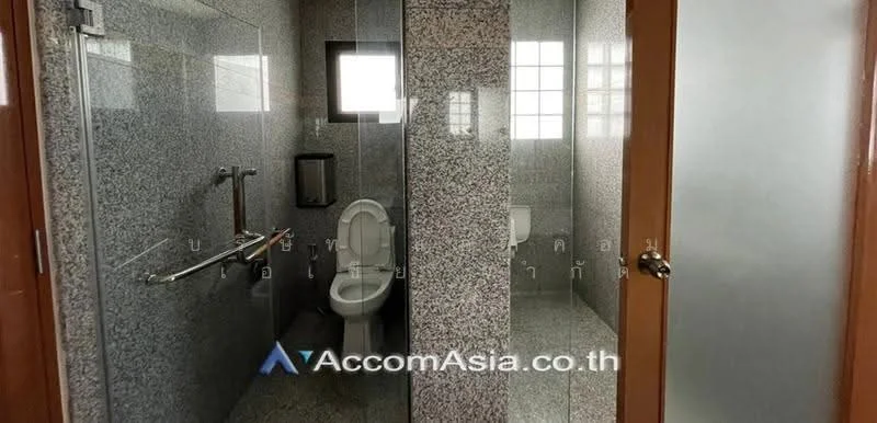 3 Bedroom condo in Tonson Court
