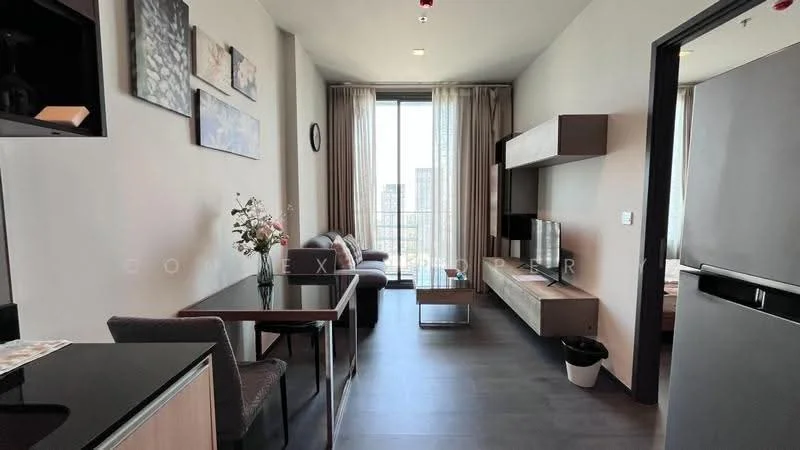 1 Bedroom condo in The Edge Sukhumvit 23