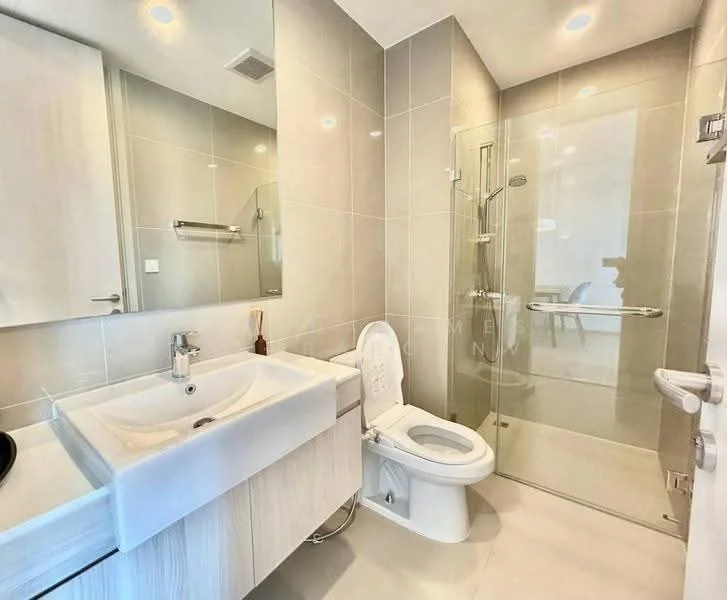 2 Bedroom condo in Noble Recole