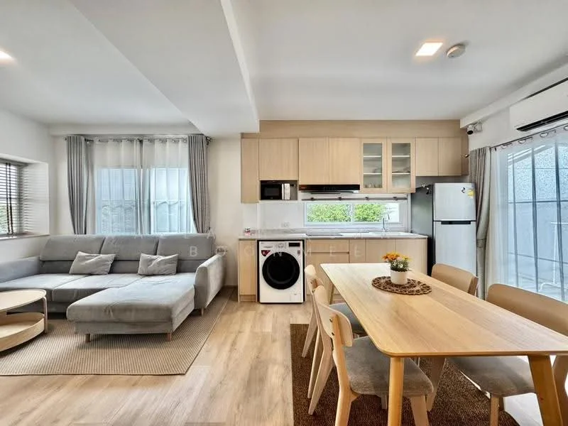 2 Bedroom condo in Indy 2 Bangna-Ramkhamhaeng 2
