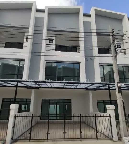 3 Bedroom condo in Cordiz at Udomsuk